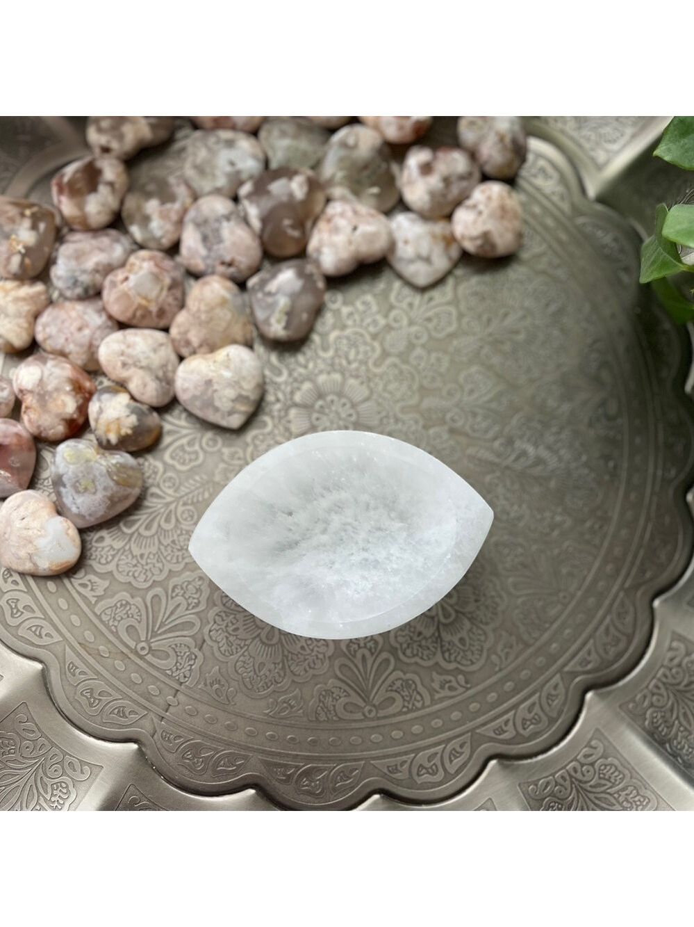 Medium selenite bowl